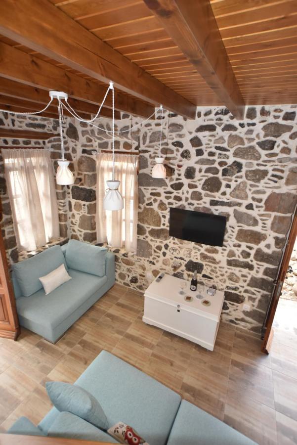 Patriko Nisyrian Guesthouse Mandrákion Esterno foto
