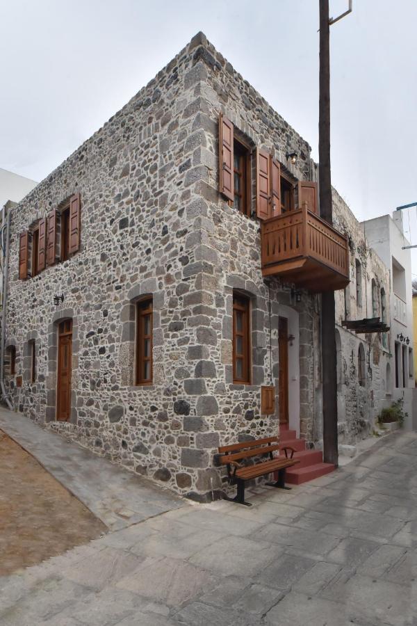 Patriko Nisyrian Guesthouse Mandrákion Esterno foto