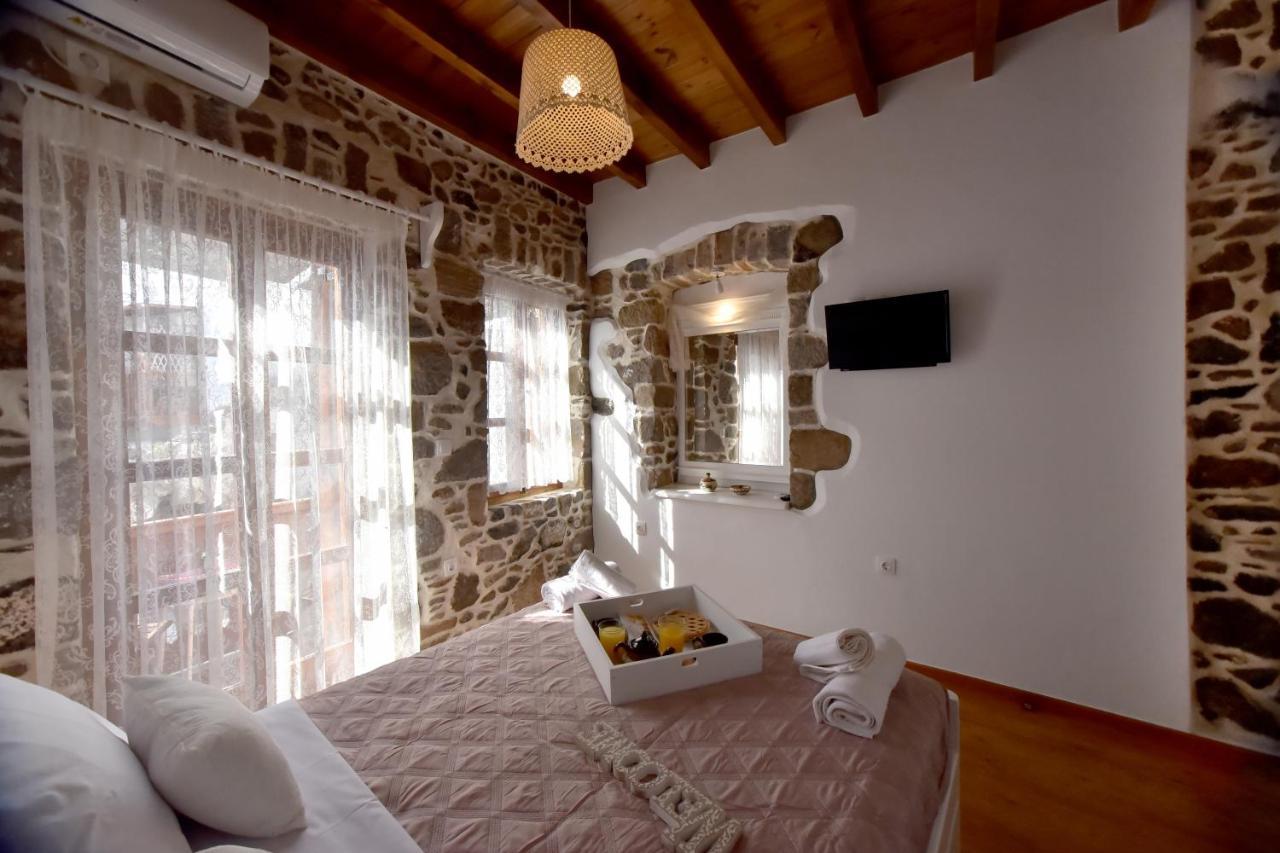 Patriko Nisyrian Guesthouse Mandrákion Esterno foto