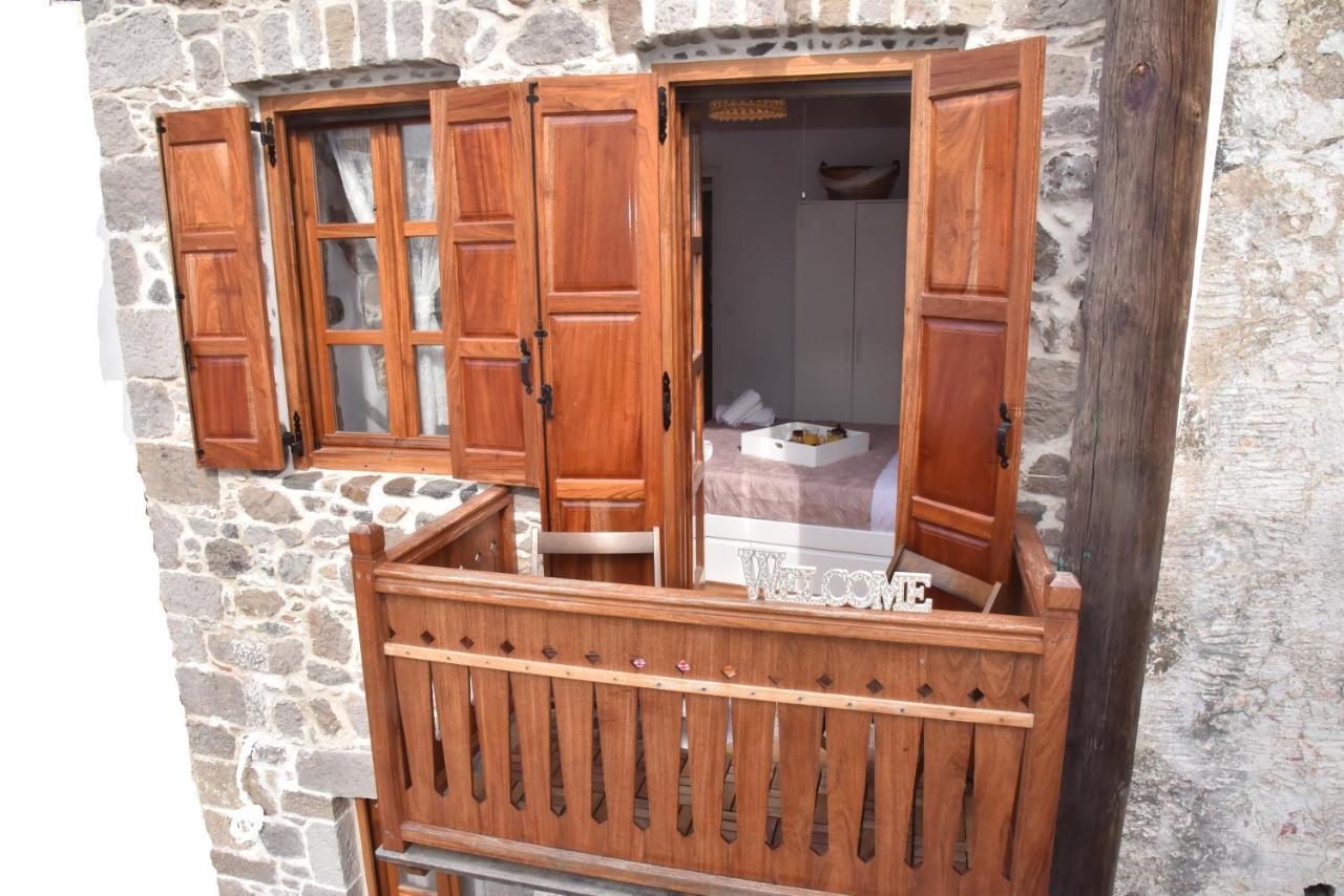 Patriko Nisyrian Guesthouse Mandrákion Esterno foto